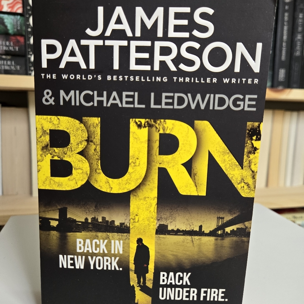 James Patterson Books Bundle - Picture 4 of 7